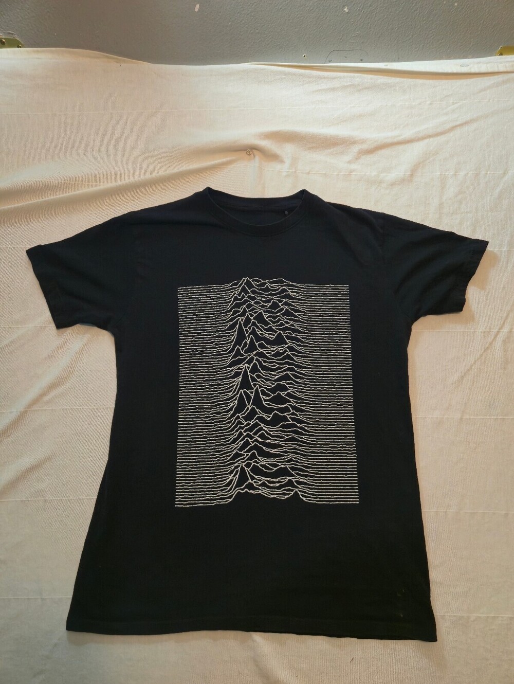 Joy Division Unknown Pleasures Black Graphic T-Shirt Large
